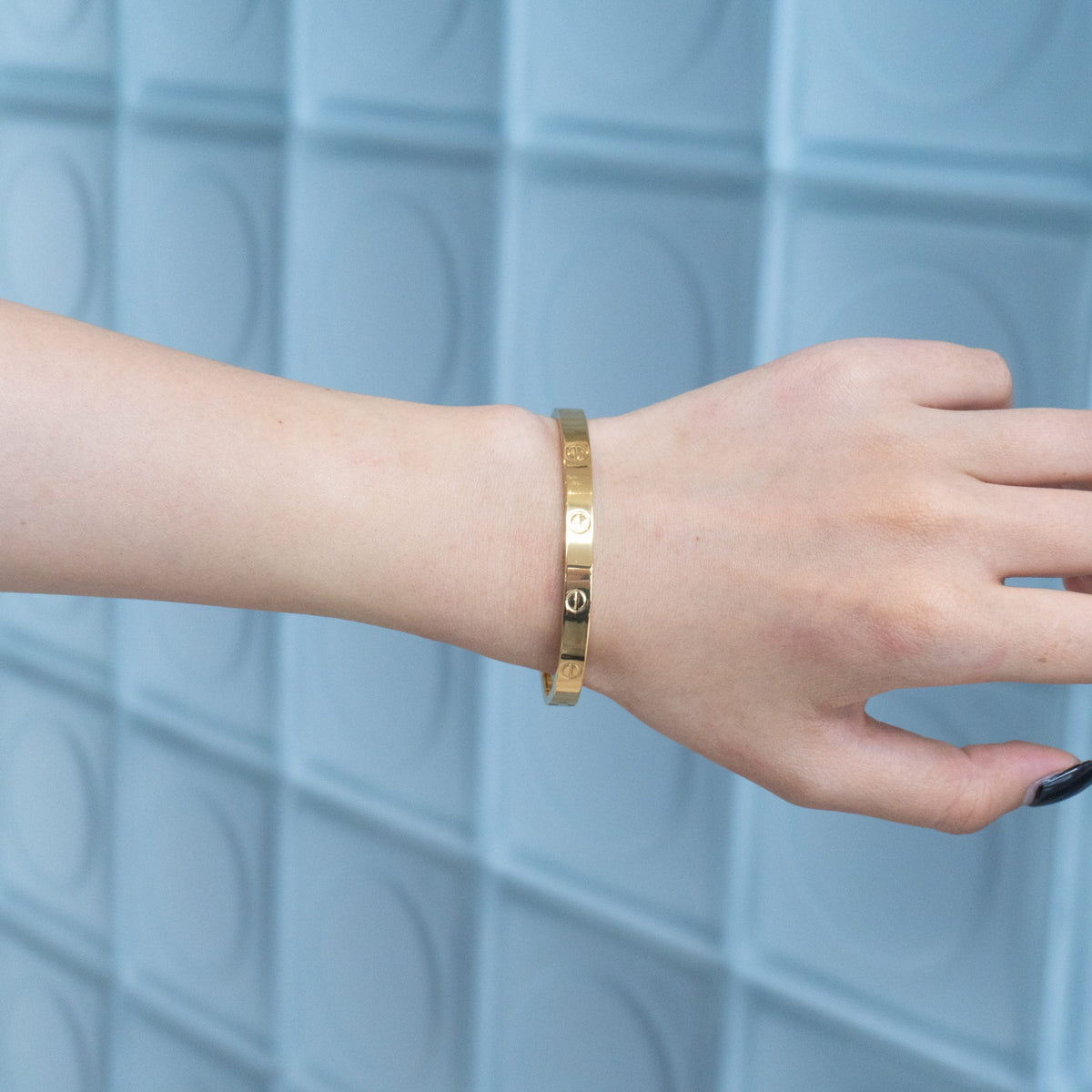 Eternity Gold Bracelet – Timeless Elegance